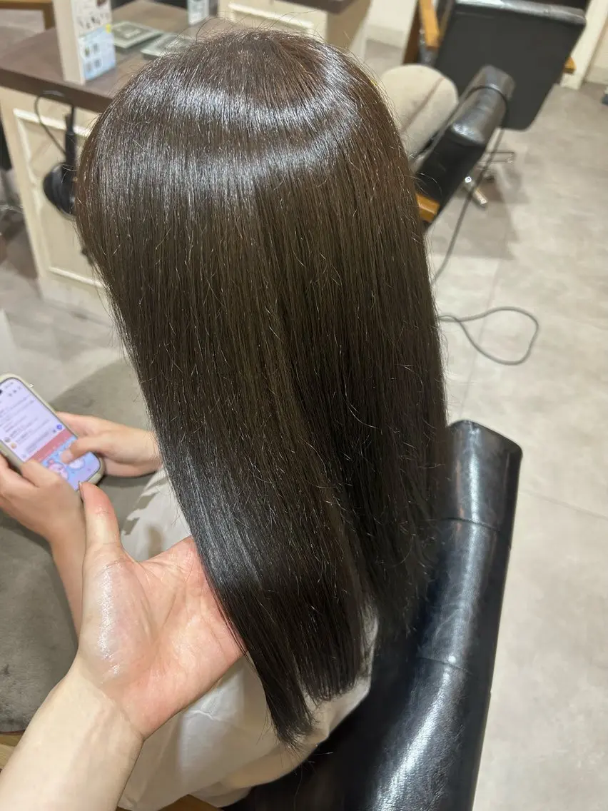 セミロング hirano harukaのヘアスタイル