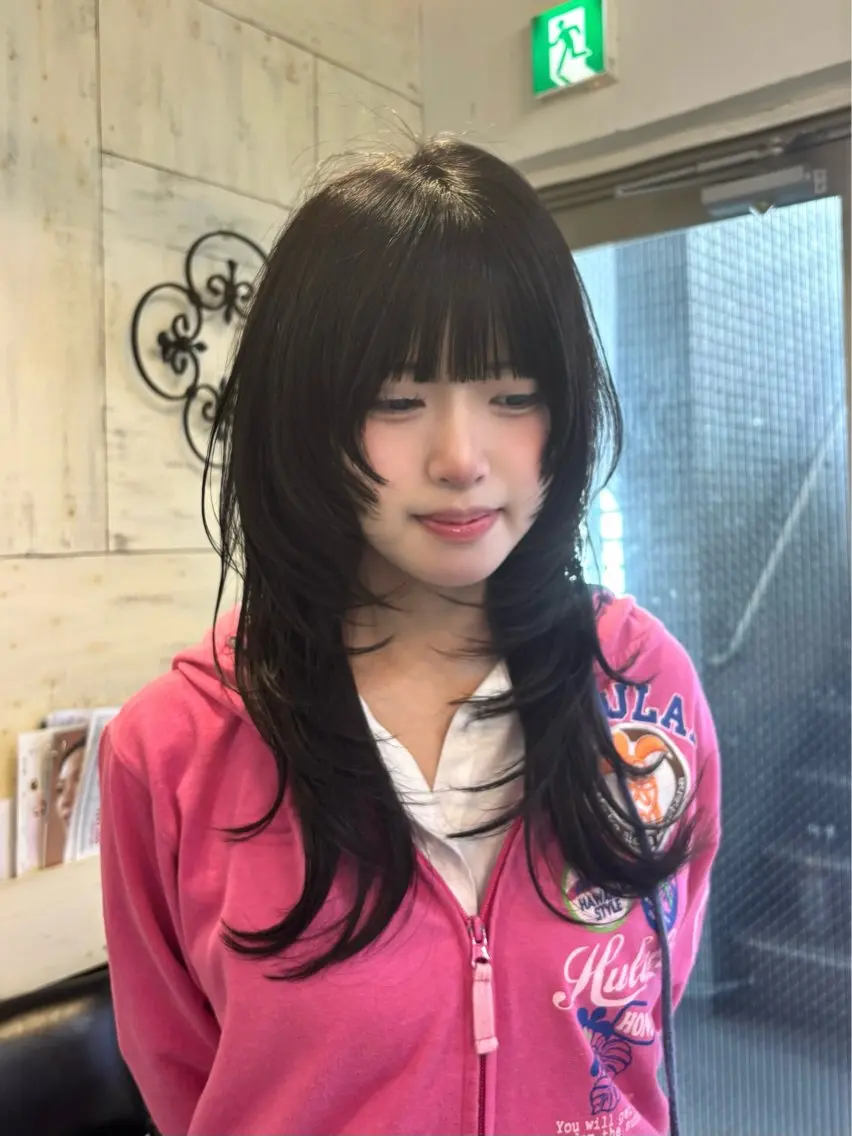ロング ロングレイヤー 顔周りカット ハッシュカット レイヤーカット ロング カット トリートメント レイヤーカット/ダブ ルカラー/フウカ🤍のヘアスタイル