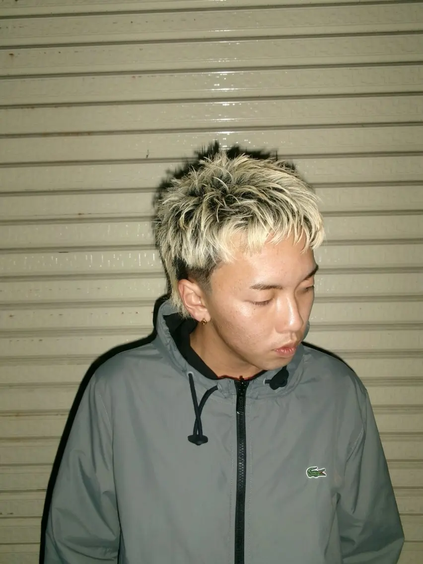 ショート カラー レイヤーカット マレットヘア ショウ 福岡バーバーのヘアスタイル