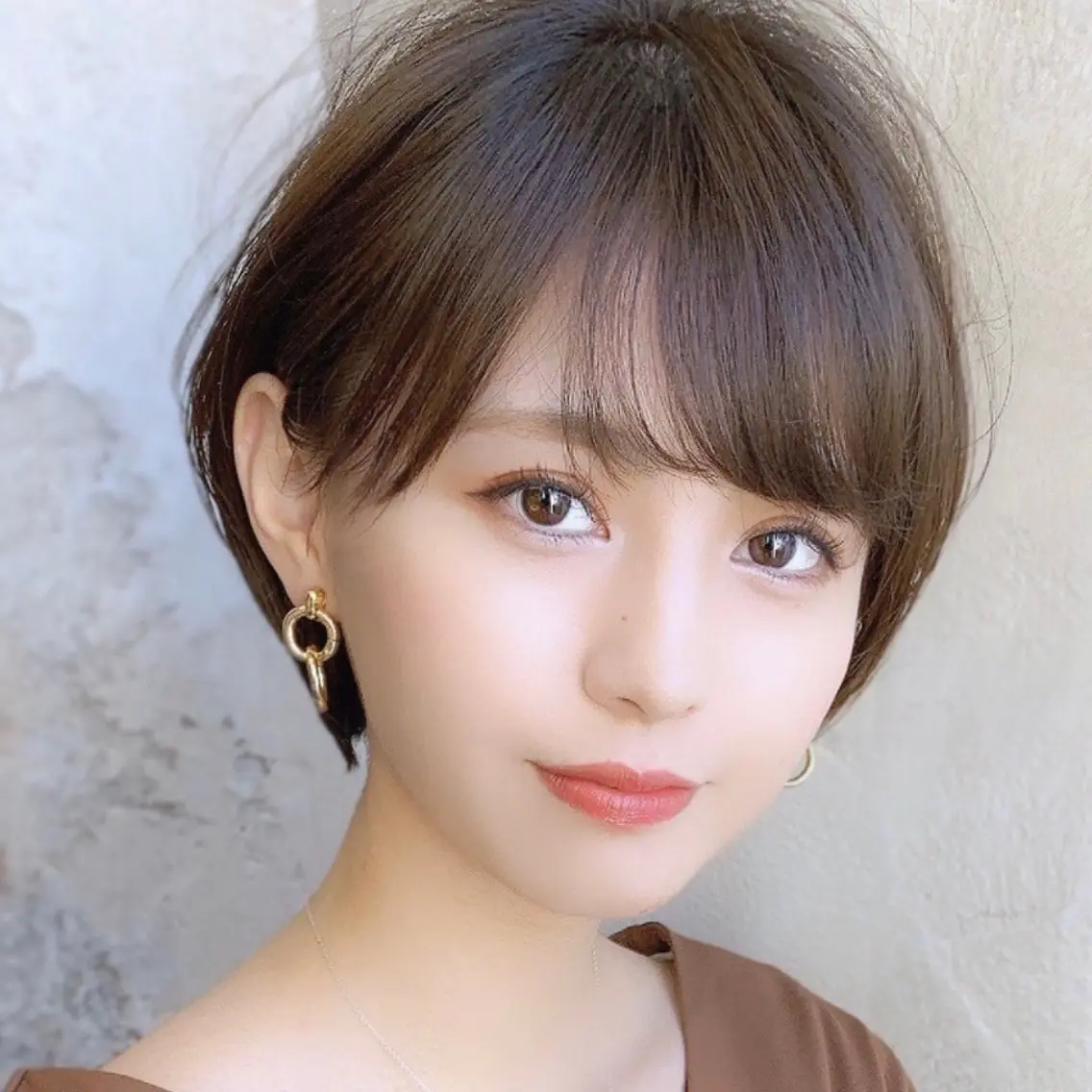 ショート カラー カット ヘアカラー トリートメント 💍新宿ショート 💍岩田莉奈のヘアスタイル