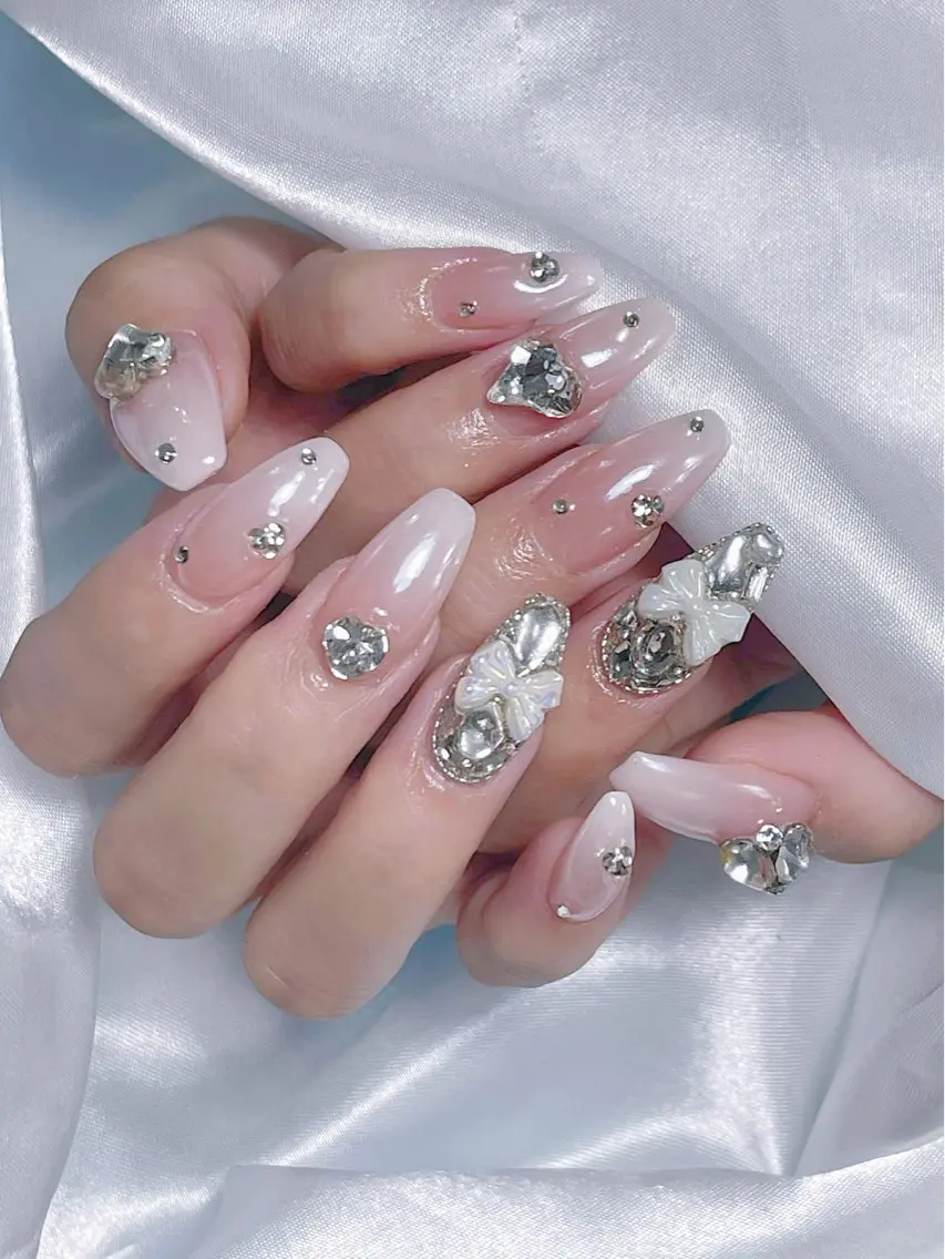 ネイル ハンドネイル LEELA NAIL STUDIOのネイルデザイン