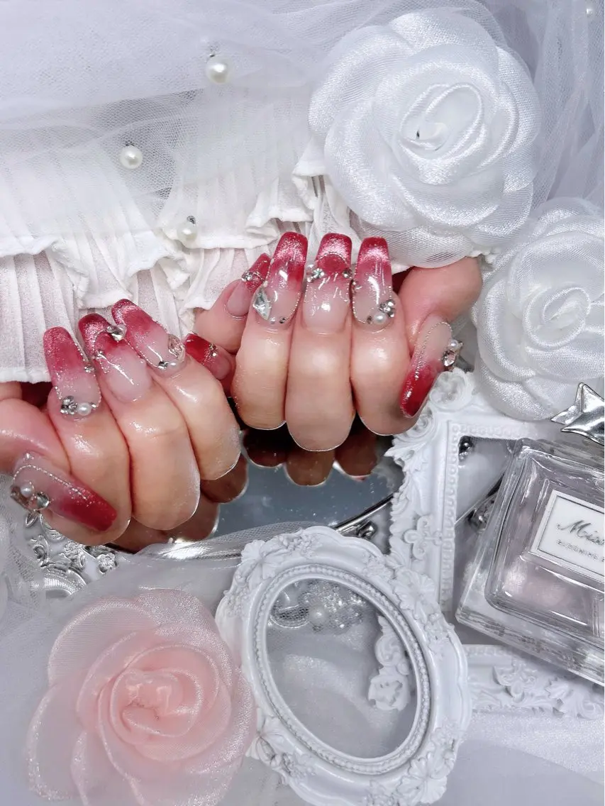 ネイル ハンドネイル ️🫧みつき/ 渋谷/痛ネイル️🫧のネイルデザイン