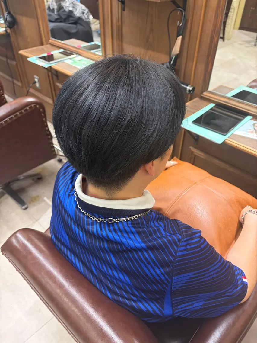 メンズ モネ｜CLUTCH メンズカットカラーのヘアスタイル