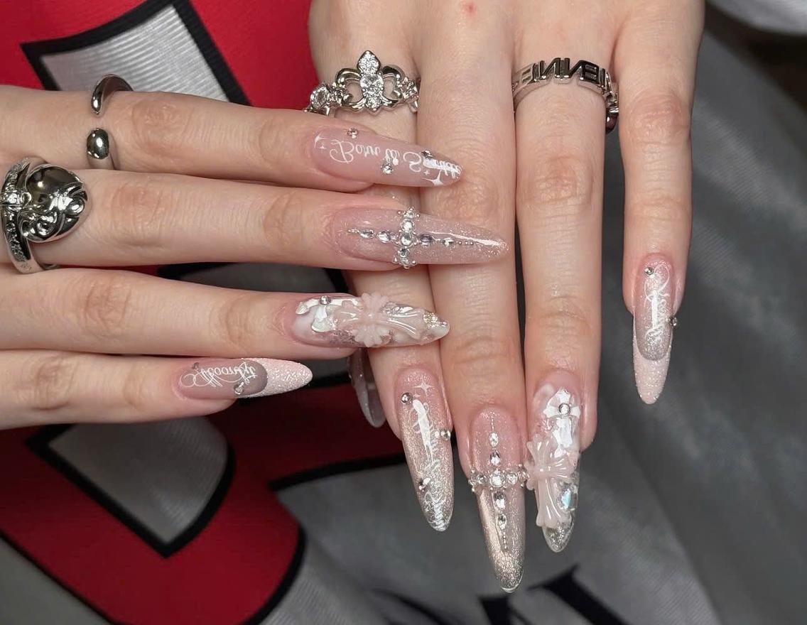 ネイル フレンチネイル ジェルネイル ハロウィン 韓国ネイル マグネットネイル ハンドネイル yuuna hbabynailのネイルデザイン