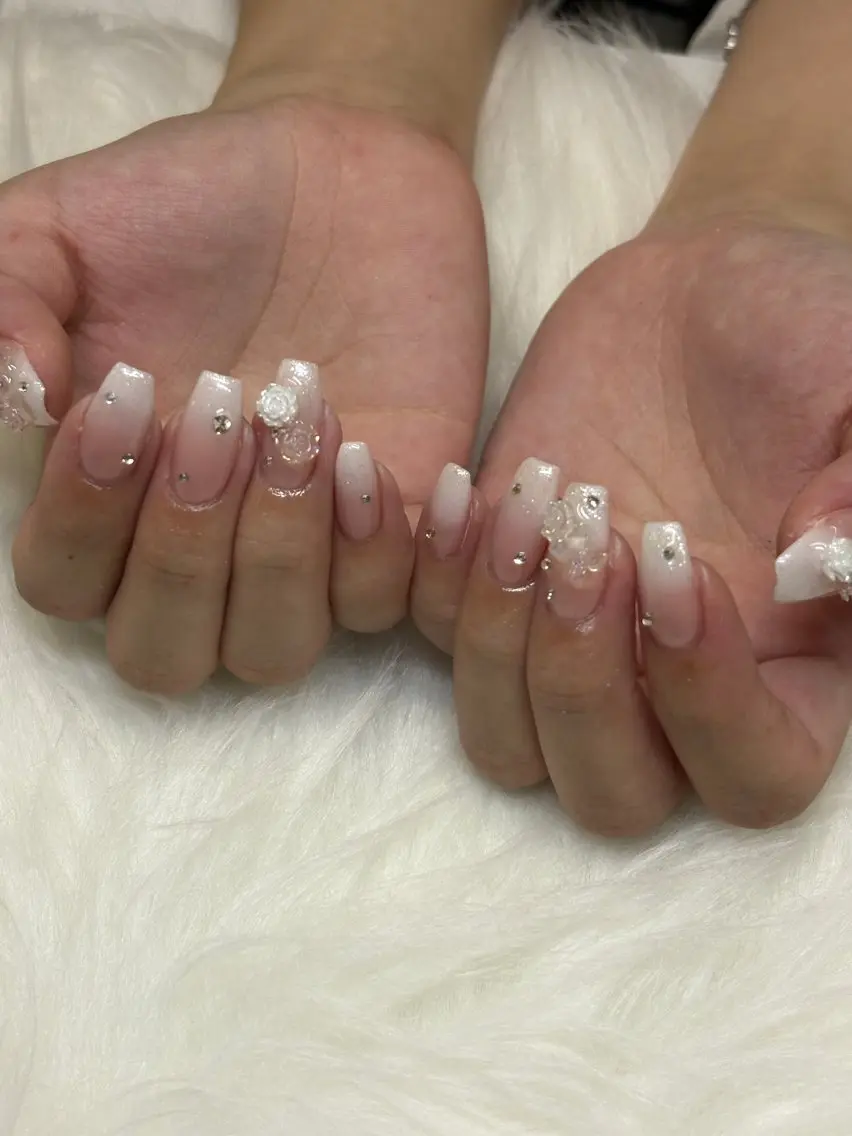 ネイル ハンドネイル SHION  のネイルデザイン