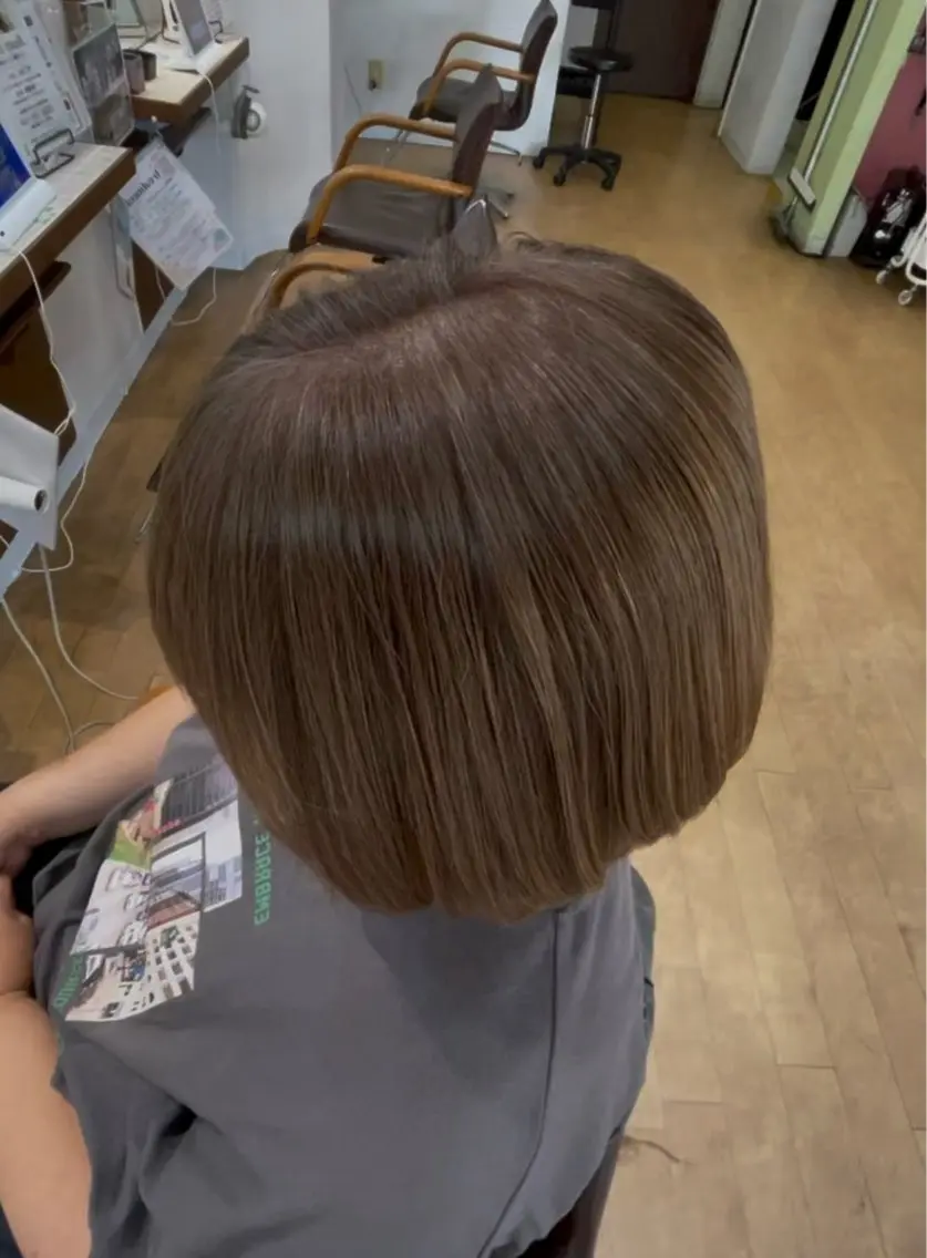 ショート カラー ヘアカラー トリートメント 髪質改善・白髪ぼかし /お悩み対応カラーのヘアスタイル
