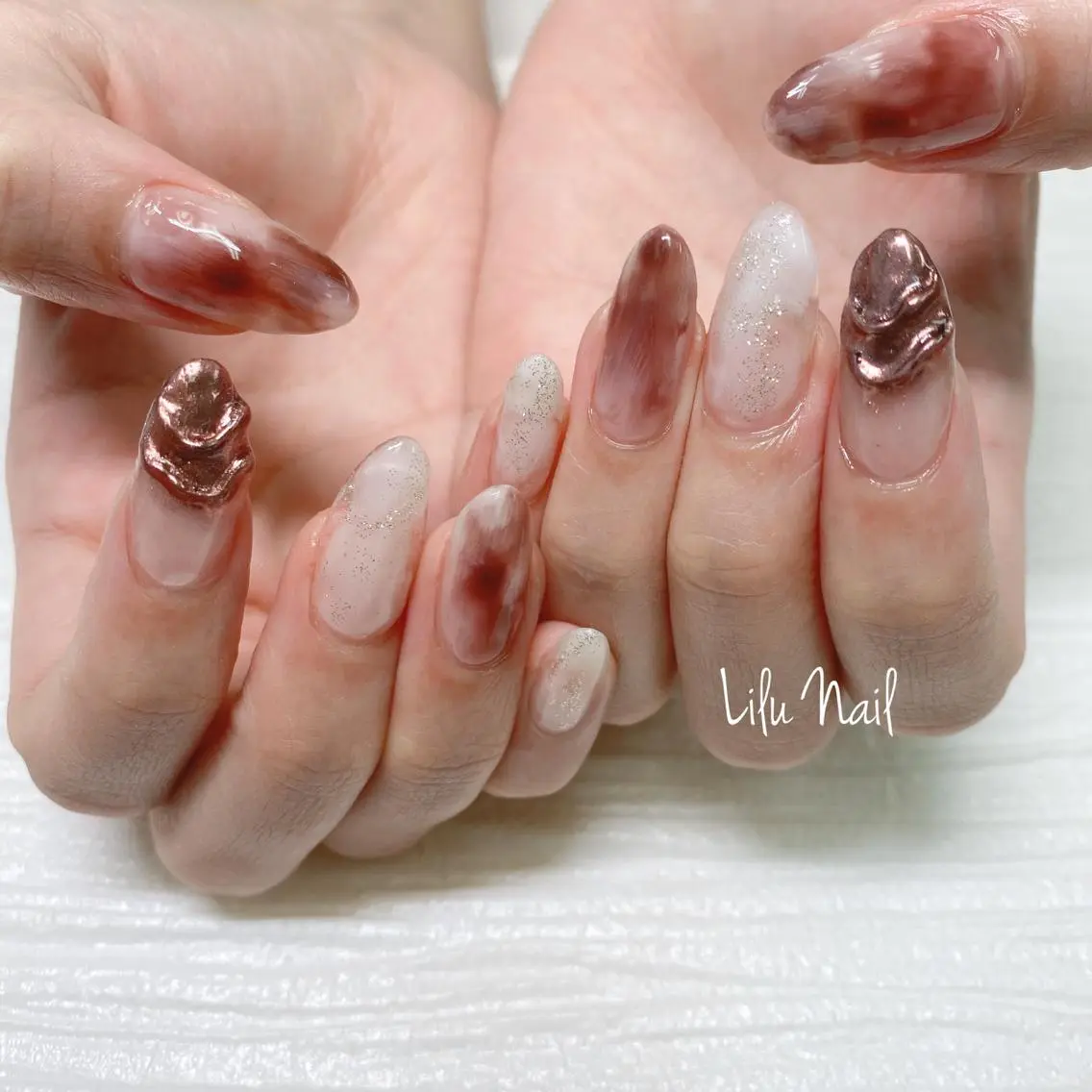 ネイル ミラーネイル ニュアンスネイル モチの良さ◉ フィルインネイル♡のネイルデザイン