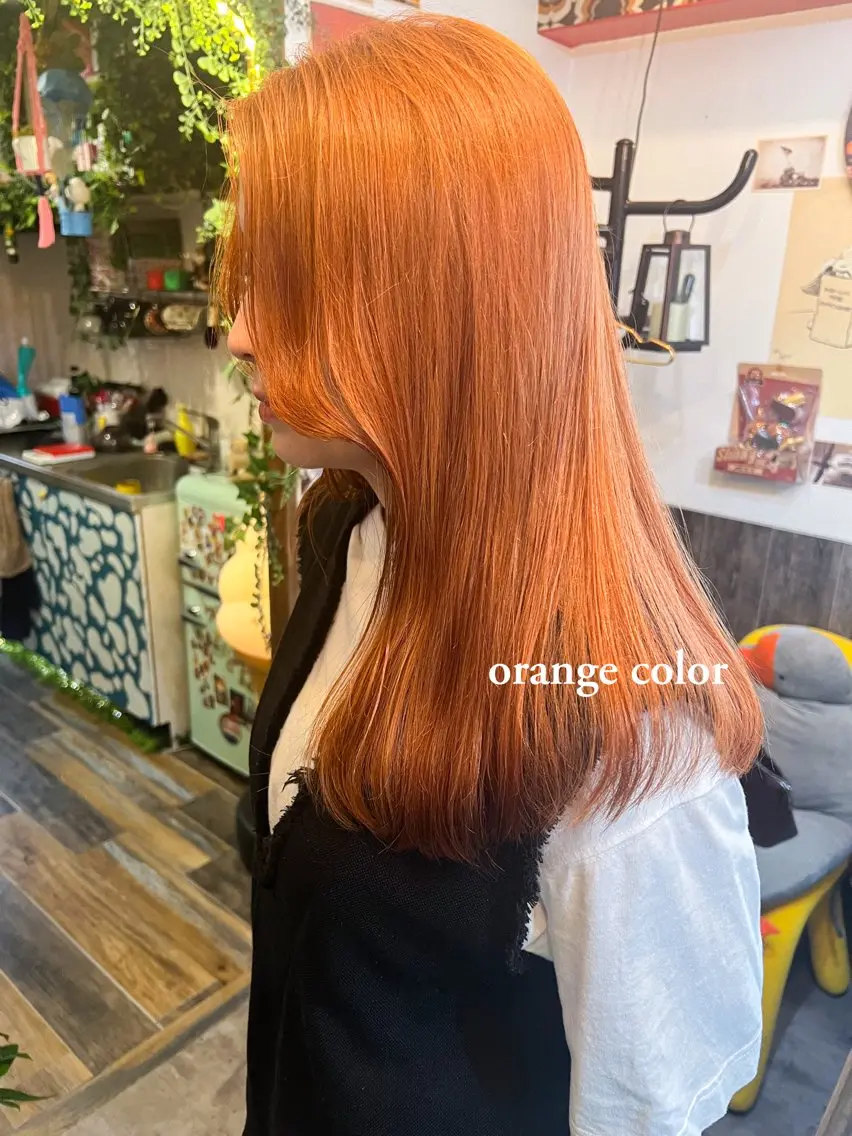 セミロング カラー ブリーチ オレンジ ヘアカラー カラーパティシエ facce🌼ikoのヘアスタイル
