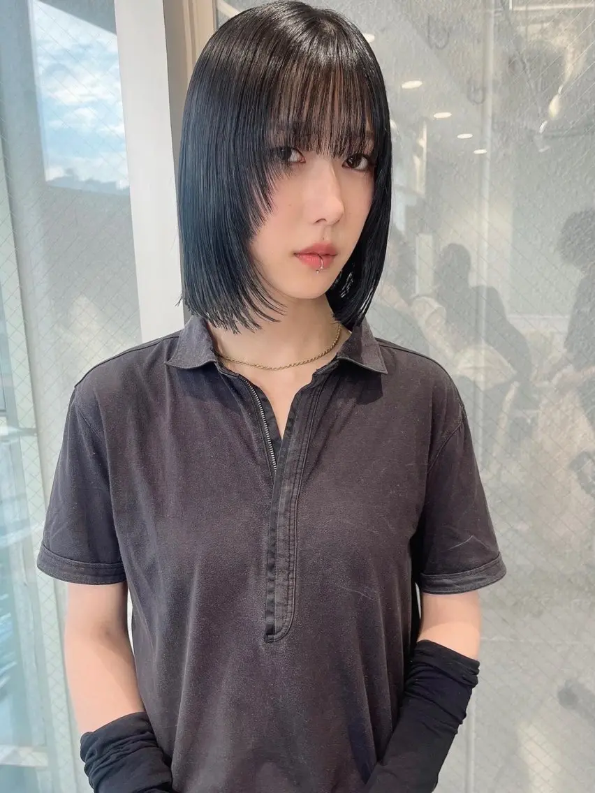 ショート ウルフカット/吉村 桃子のヘアスタイル