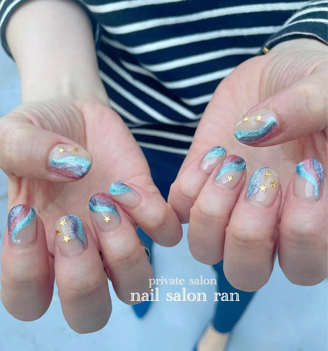ネイル フレンチネイル マグネットネイル マグネットフレンチ nailsalon ranのネイルデザイン