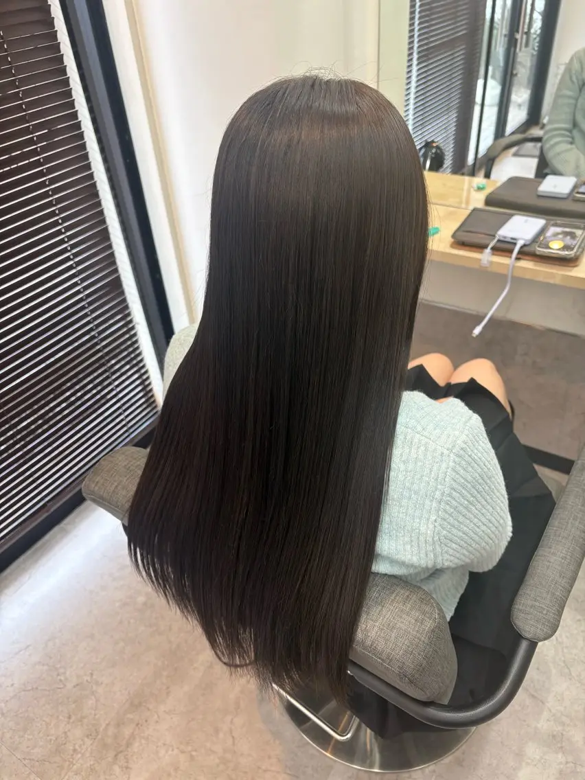 ロング TELA HAIR 店長 塩田のヘアスタイル