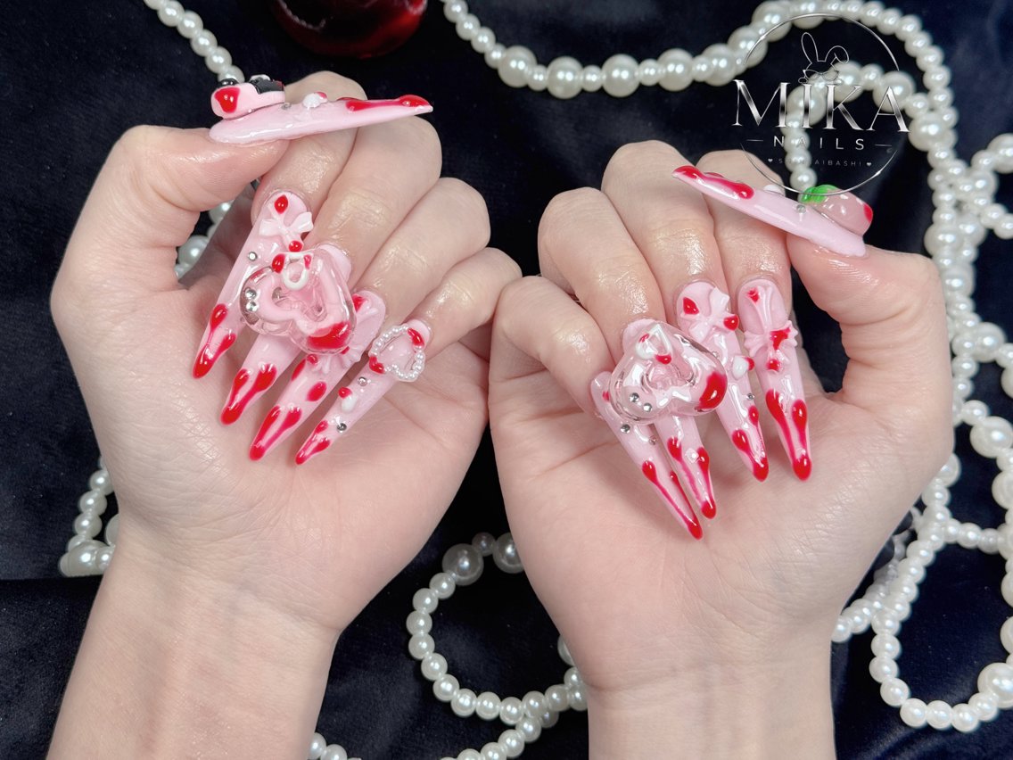 ネイル ガーリー キラキラネイル 韓国ネイル ロングネイル シンプルネイル ハンドネイル 🦊Genie🦊 Mika Nailsのネイルデザイン