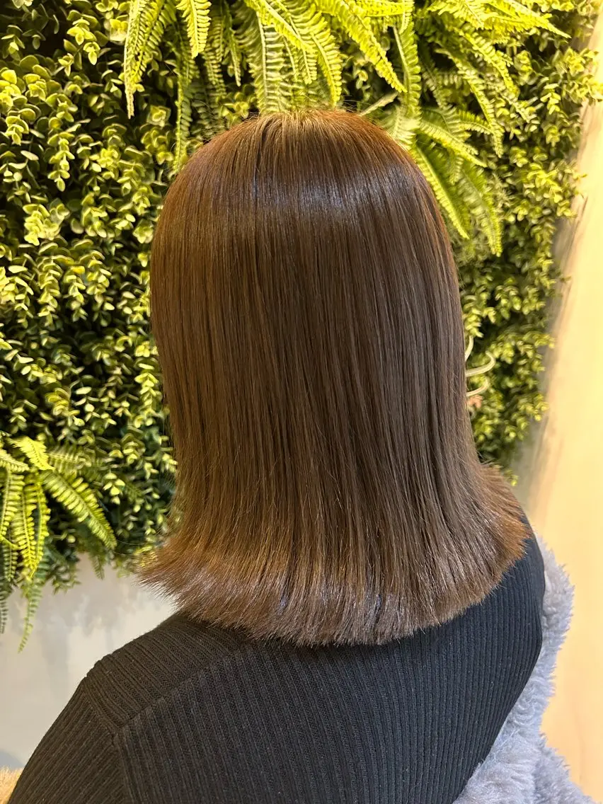 ミディアム 水谷 菜央のヘアスタイル