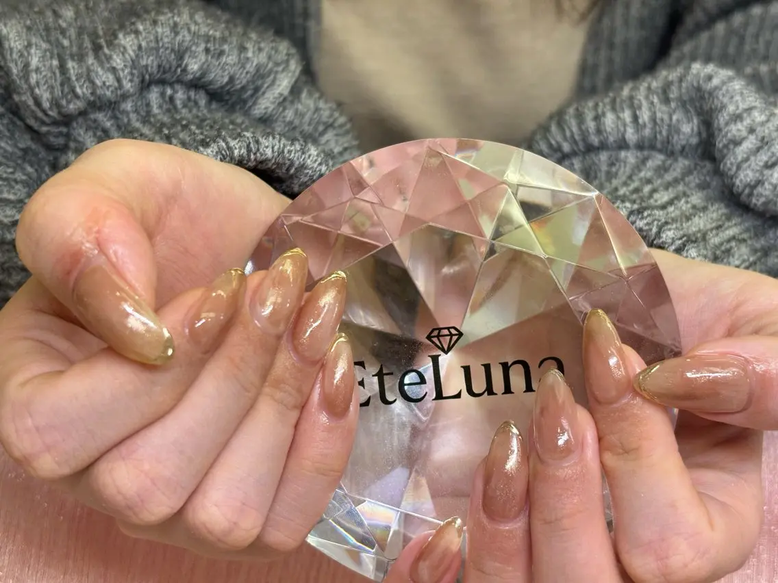 ネイル 持ち込み ニュアンスネイル ハンドネイル ハンドケア ETE LUNA NAILのネイルデザイン