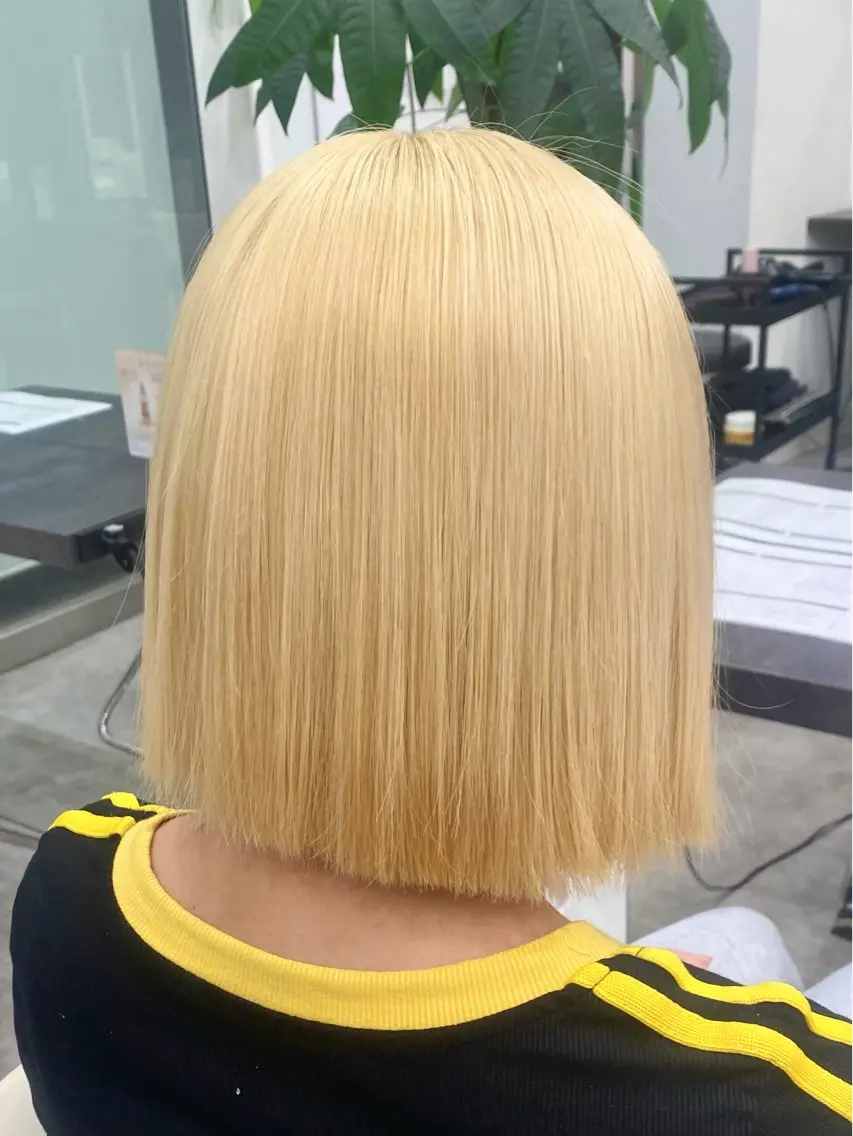 カラー 抜きっぱなしブロンド ブロンド ヘアカラー トリートメント 透明感カラー/髪質 改善🎀suzukaのヘアスタイル