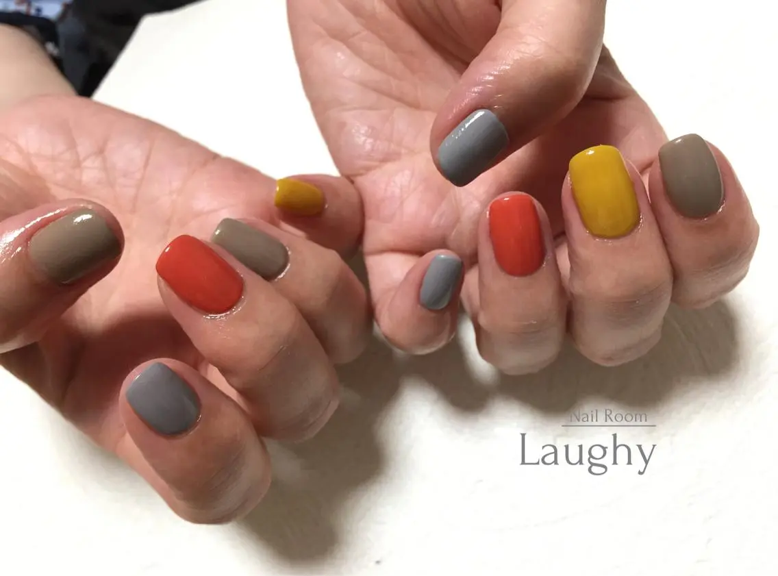 ネイル ワンカラーネイル Nail Room Laughyのネイルデザイン