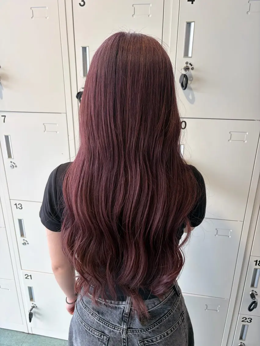 ロング カラー 小林 愛花のヘアスタイル