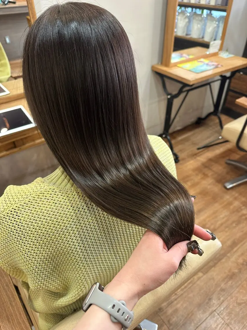 ロング トリートメント あべ ゆうか🪽艶髪のヘアスタイル