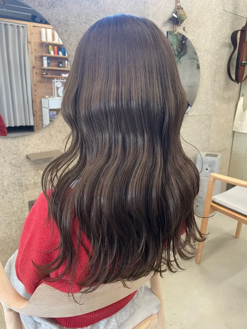 ロング カラー オリーブカラー ヘアカラー トリートメント SiLO／ mahiroのヘアスタイル