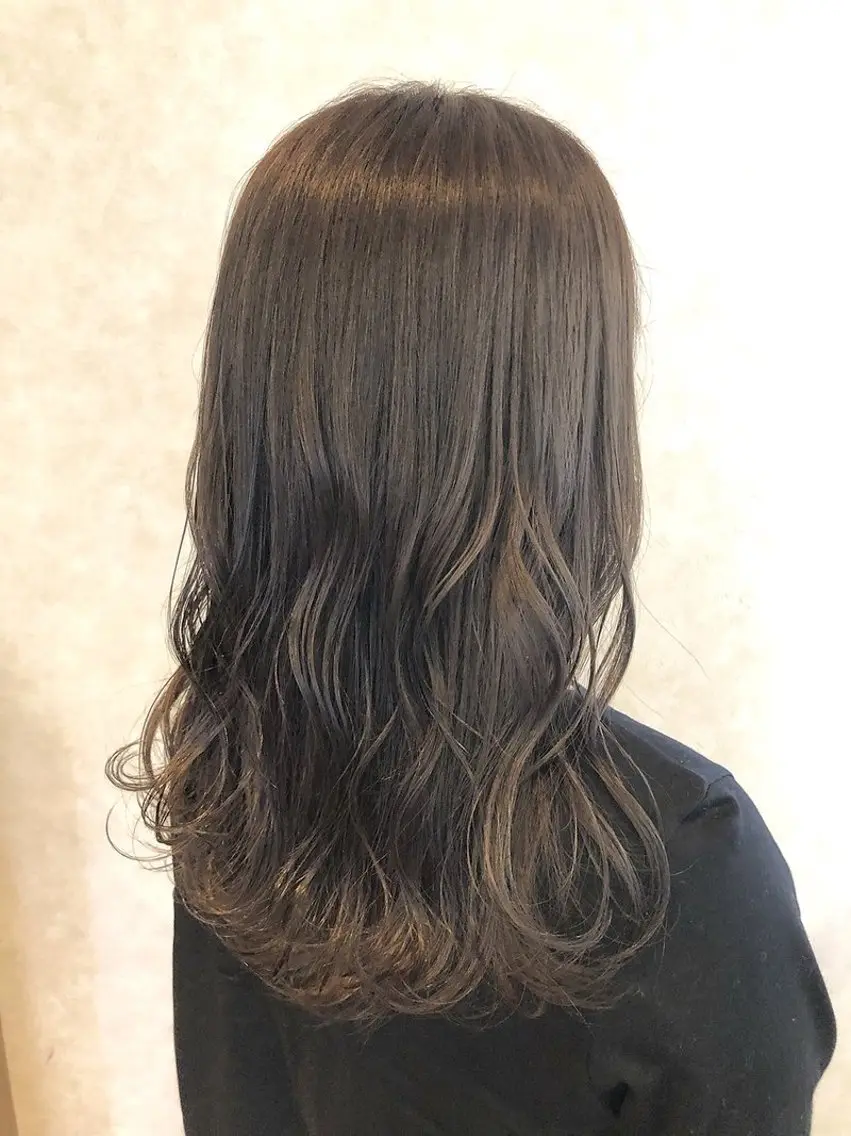 ロング カット ヘアカラー 宮木 海斗のヘアスタイル