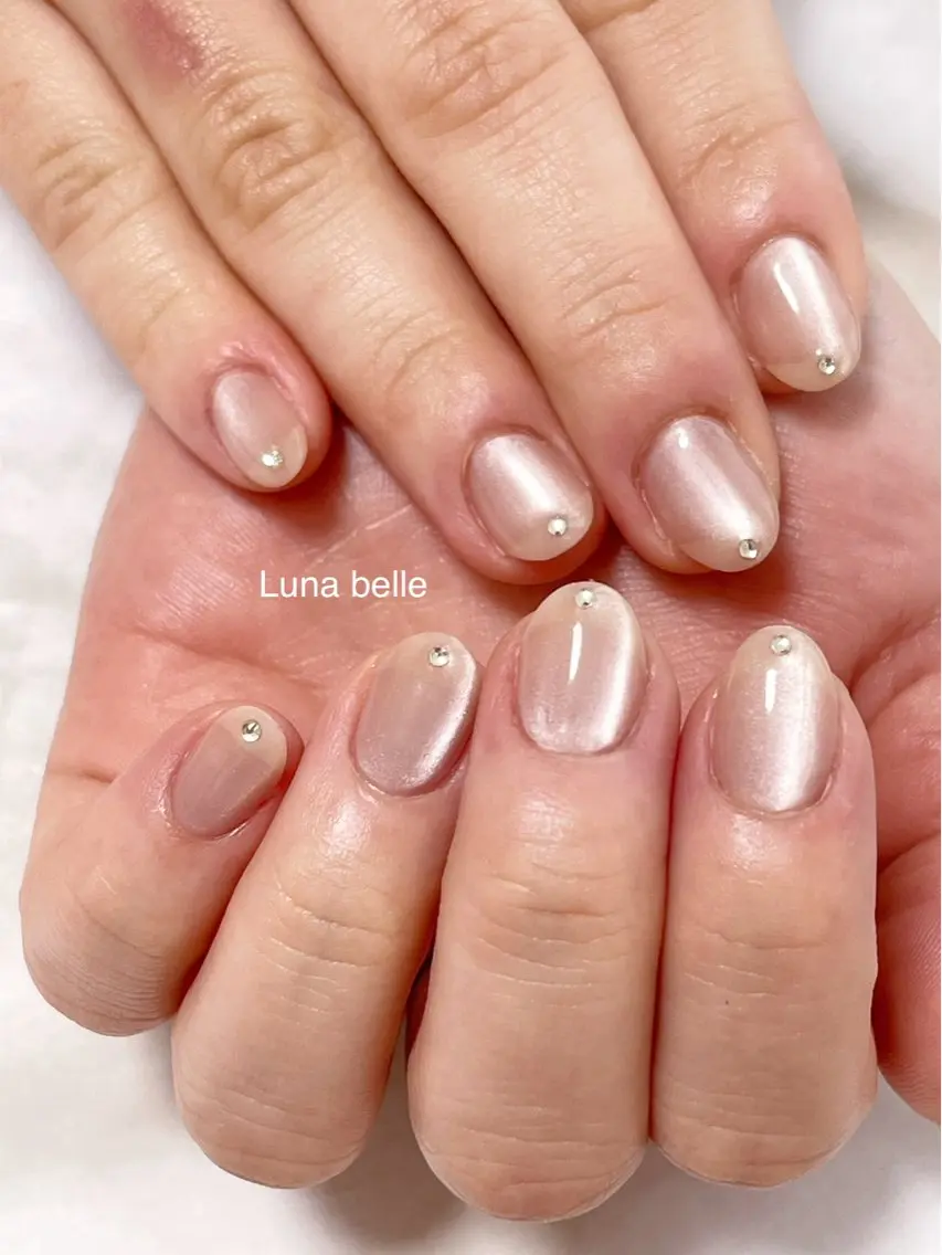 ネイル マグネットネイル ストーンネイル ハンドネイル LUNA BELLEのネイルデザイン