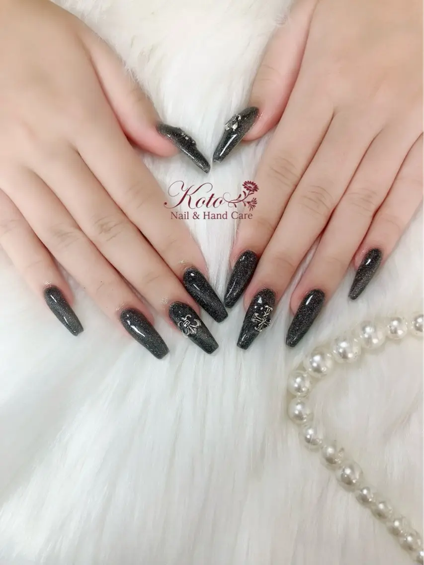 ネイル 長さ出し ジェルネイル マグネットネイル 持ち込み ニュアンスネイル ハンドネイル Nail Salon KOTOのネイルデザイン