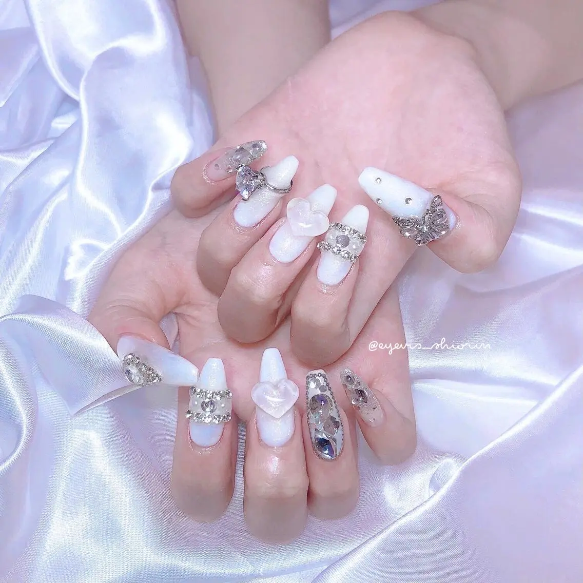 ネイル 持ち込み ROWnail Shioneのネイルデザイン