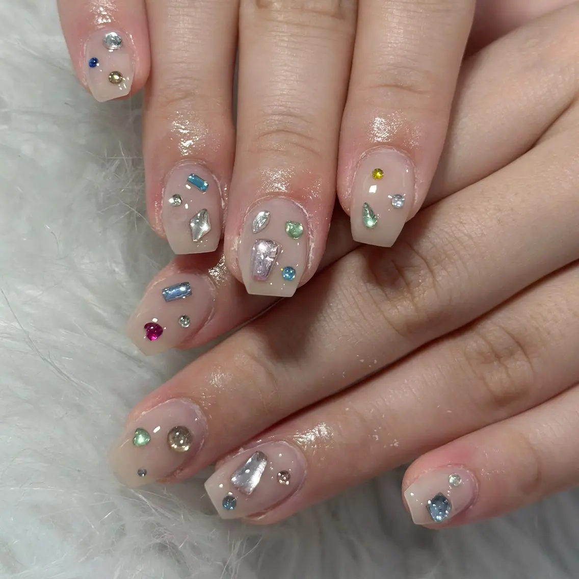 ネイル ハンドネイル フットネイル LAVISH nanamiのネイルデザイン