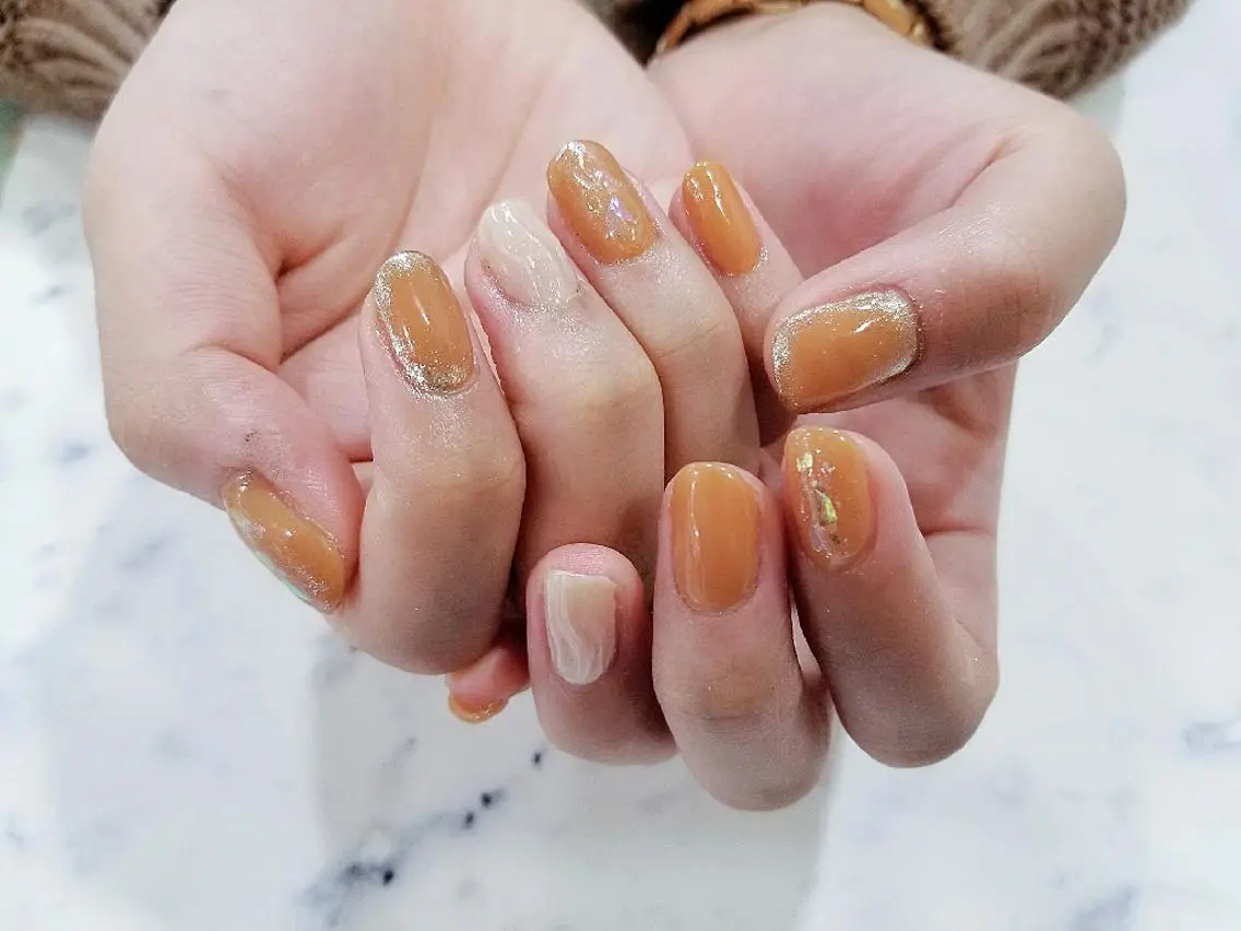 ネイル ニュアンスネイル オレンジ 関口 友菜のヘアスタイル