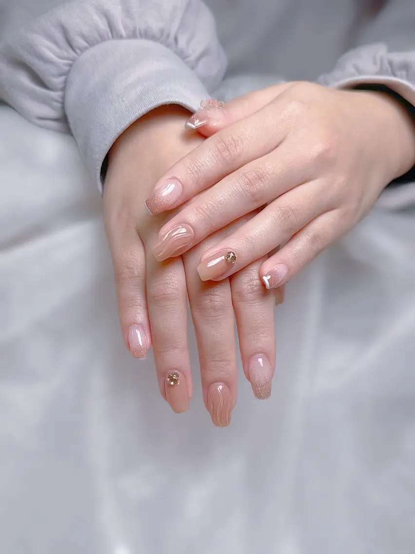 ネイル ハンドネイル Maggie nailクロのネイルデザイン