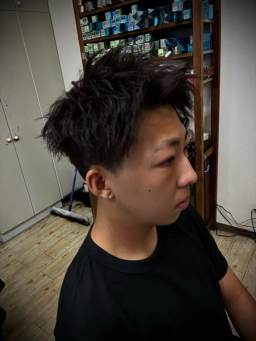 ショート カット 平野 友誠のヘアスタイル