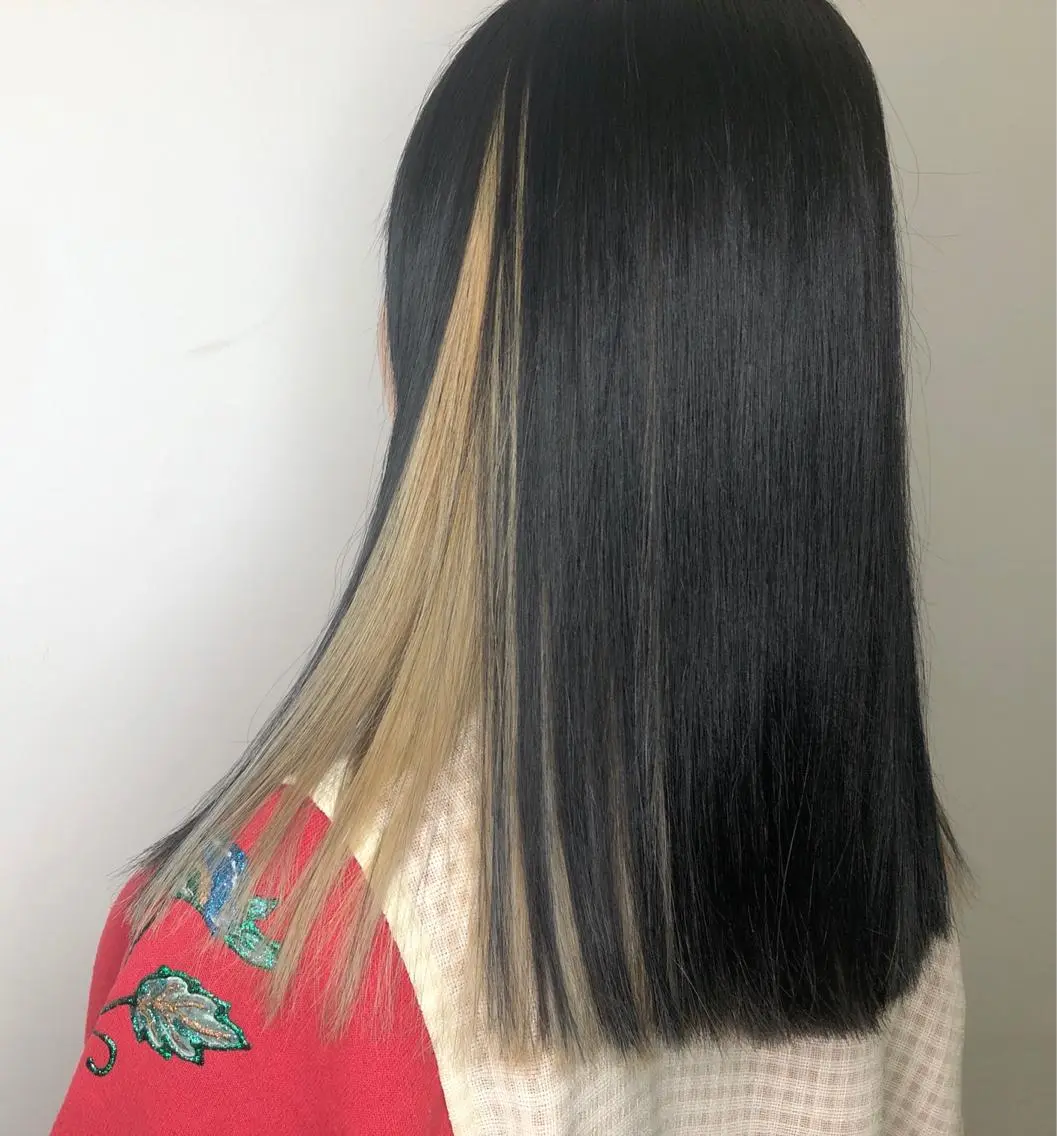 セミロング カラー インナーカラー メンズ レイヤー ウルフ 弓木啓輔のヘアスタイル