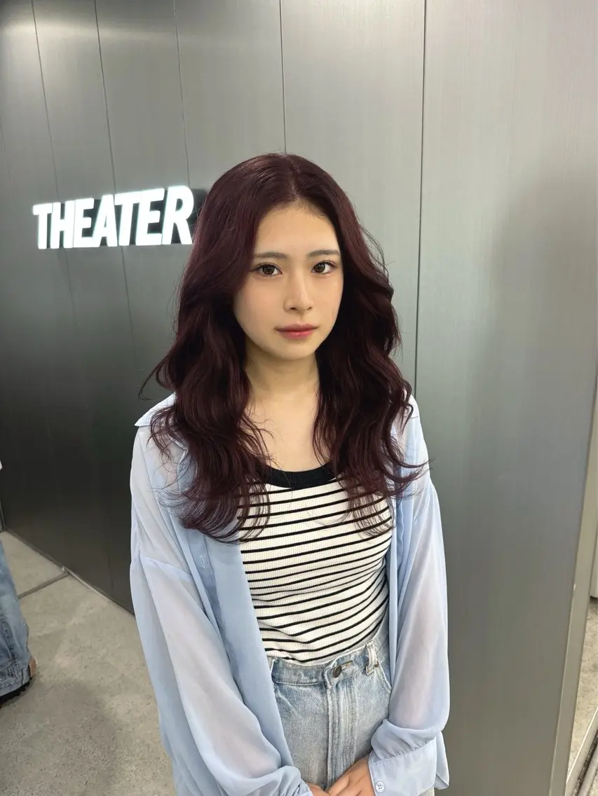 ロング カラー 暗髪🩶ラベンダー/ ブルー/ユウナ🤍のヘアスタイル