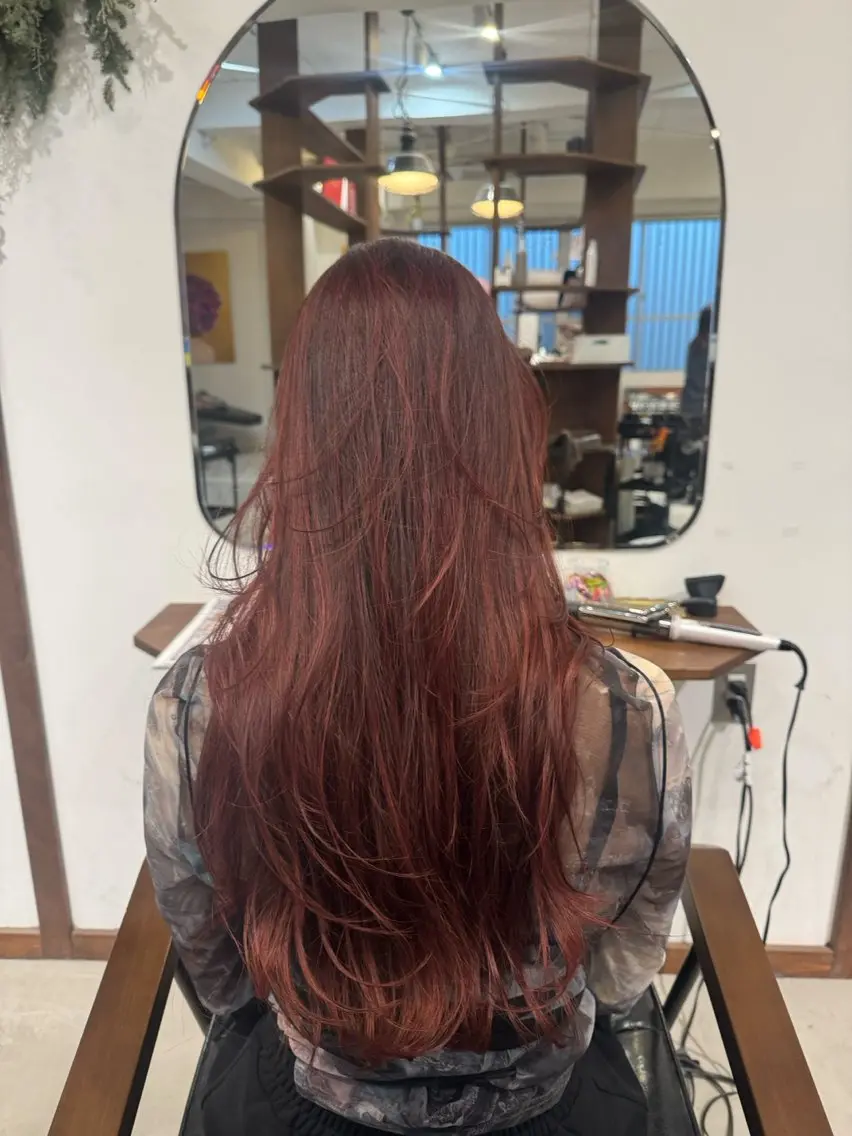 カラー ROUIS ホノカのヘアスタイル