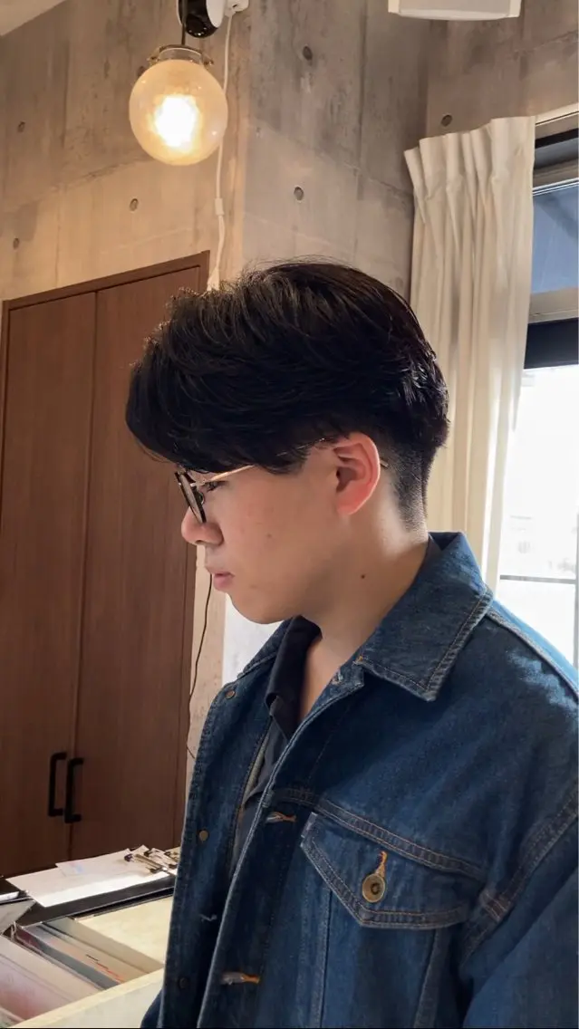 ミディアム パーマ メンズ ミディアムパーマ メンズパーマ カット パーマ ハマノ ミユのヘアスタイル
