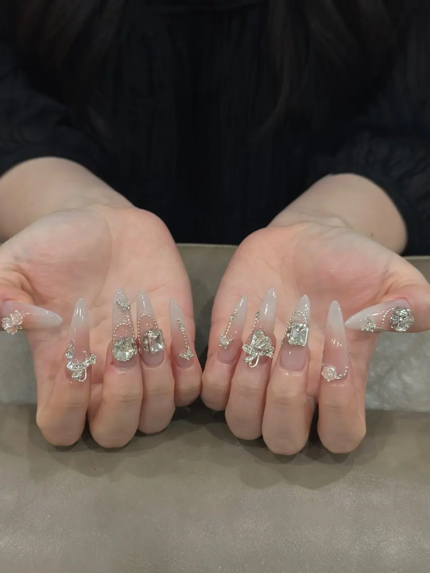 ネイル ジェルネイル 韓国ネイル 持ち込み シンプルネイル ワンホンネイル ハンドネイル 🎀Aura. Yurachanのネイルデザイン