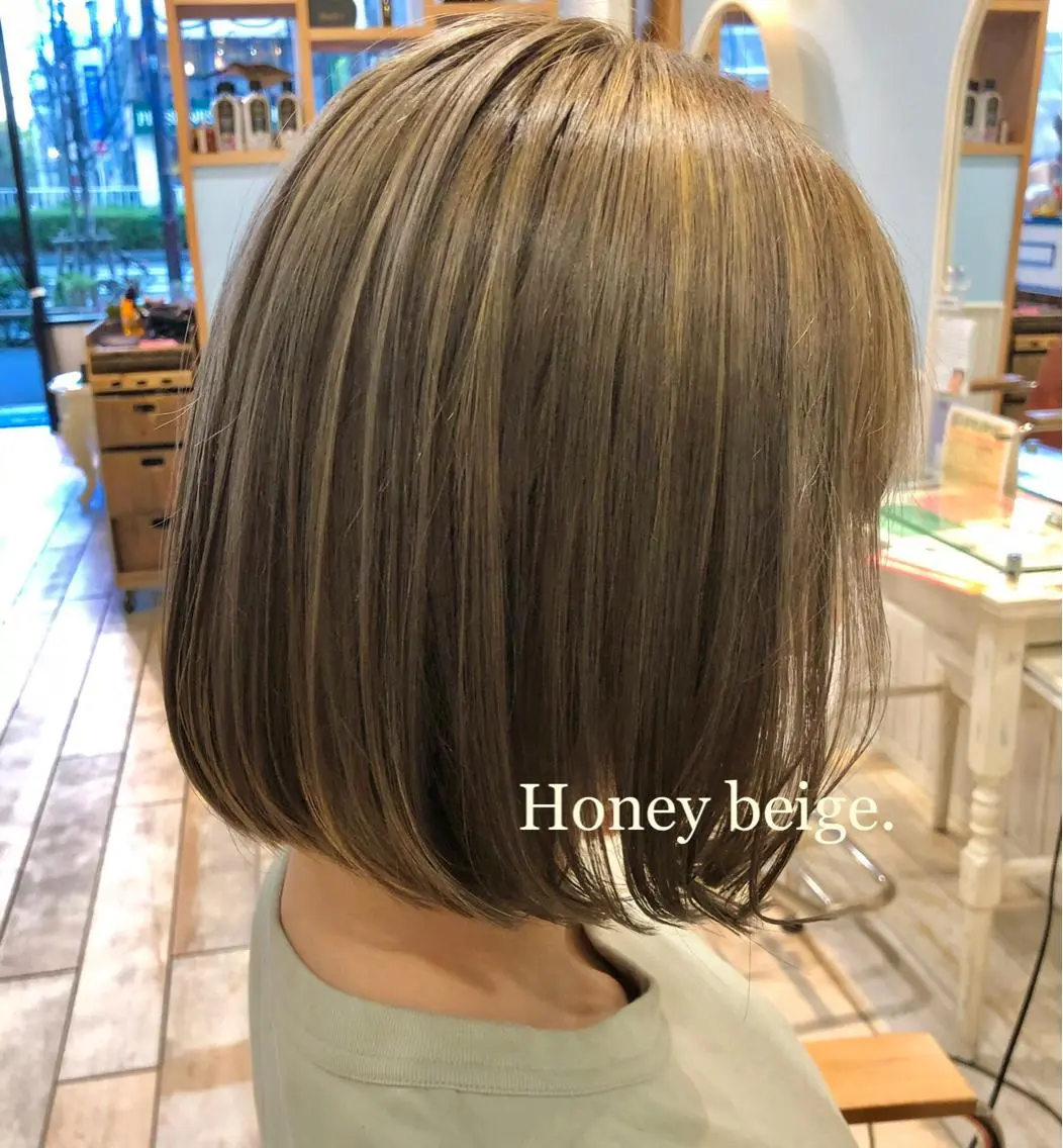 ショート カラー ベージュカラー ハイトーンカラー 柔らかカラー🫧🌱 ナナコのヘアスタイル