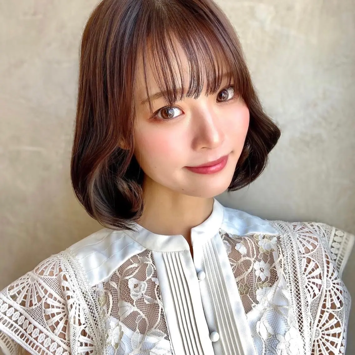 ミディアム カラー パーマ ヘアアレンジ ボブ 韓国風ヘア 似合わせカット シースルーバング 小顔カット 🌈小顔似合わせ SHIHO🌈のヘアスタイル
