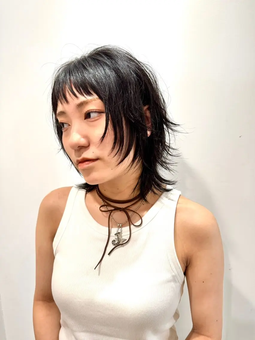 ミディアム 顔まわりレイヤー 顔周りカット レイヤーカット ウルフカット ヘアカラー ハイトーン/レイヤー /ウルフ⭐️永田⭐️のヘアスタイル