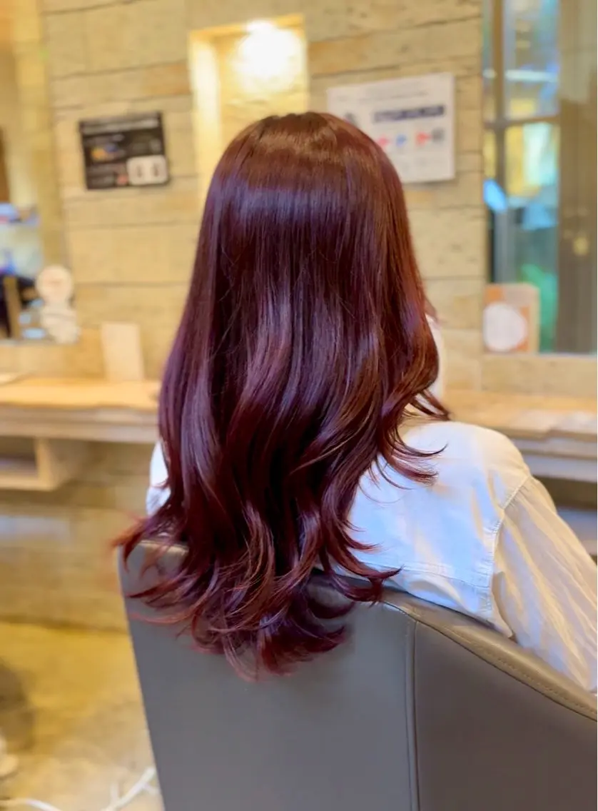 ロング カラー ブリーチ ブリーチなしカラー レッドカラー カット ヘアカラー トリートメント 髪質改善 / 縮毛 矯正 /井内亮次のヘアスタイル