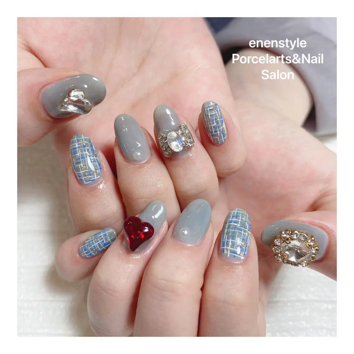 ミディアム ネイル ハンドネイル 🐾enen style 🐾のネイルデザイン