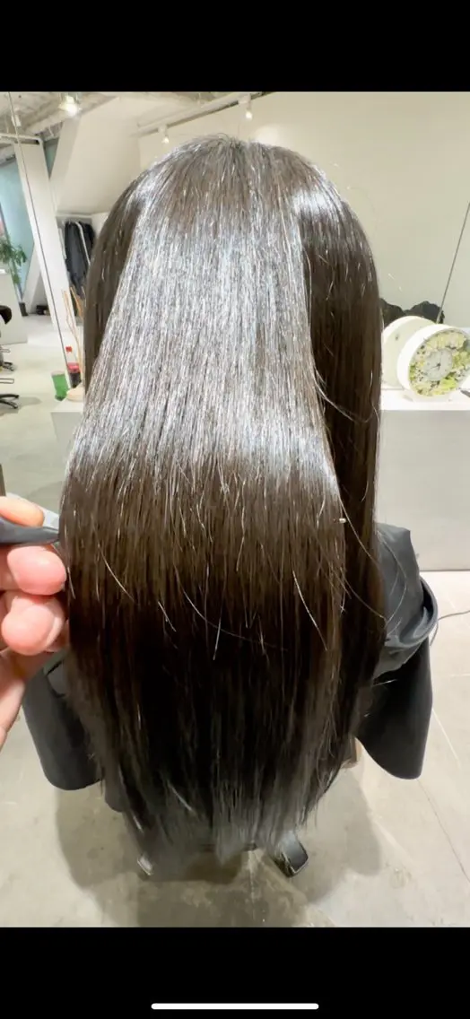 ロング カラー 透明感カラー 髪質改善 レイヤーカット カット ヘアカラー トリートメント 松岡 陸弥のヘアスタイル