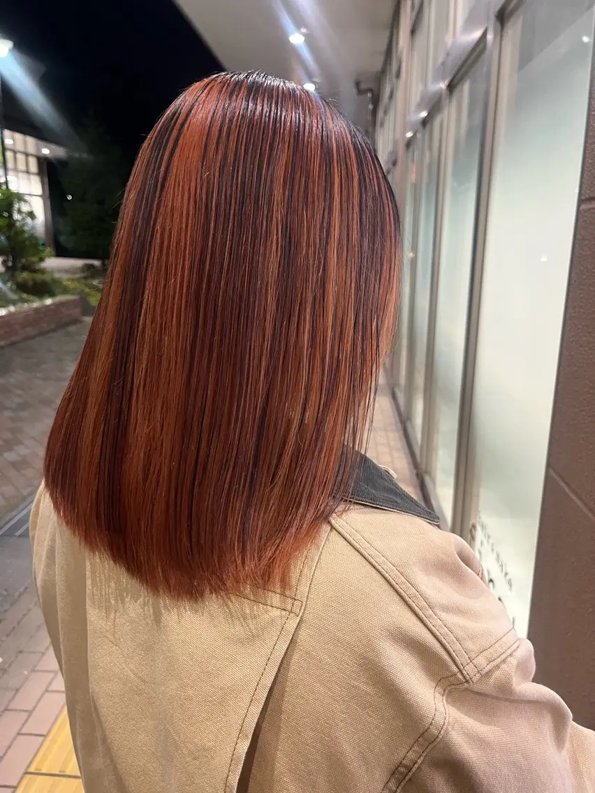 ミディアム カラー 加藤 奈菜のヘアスタイル