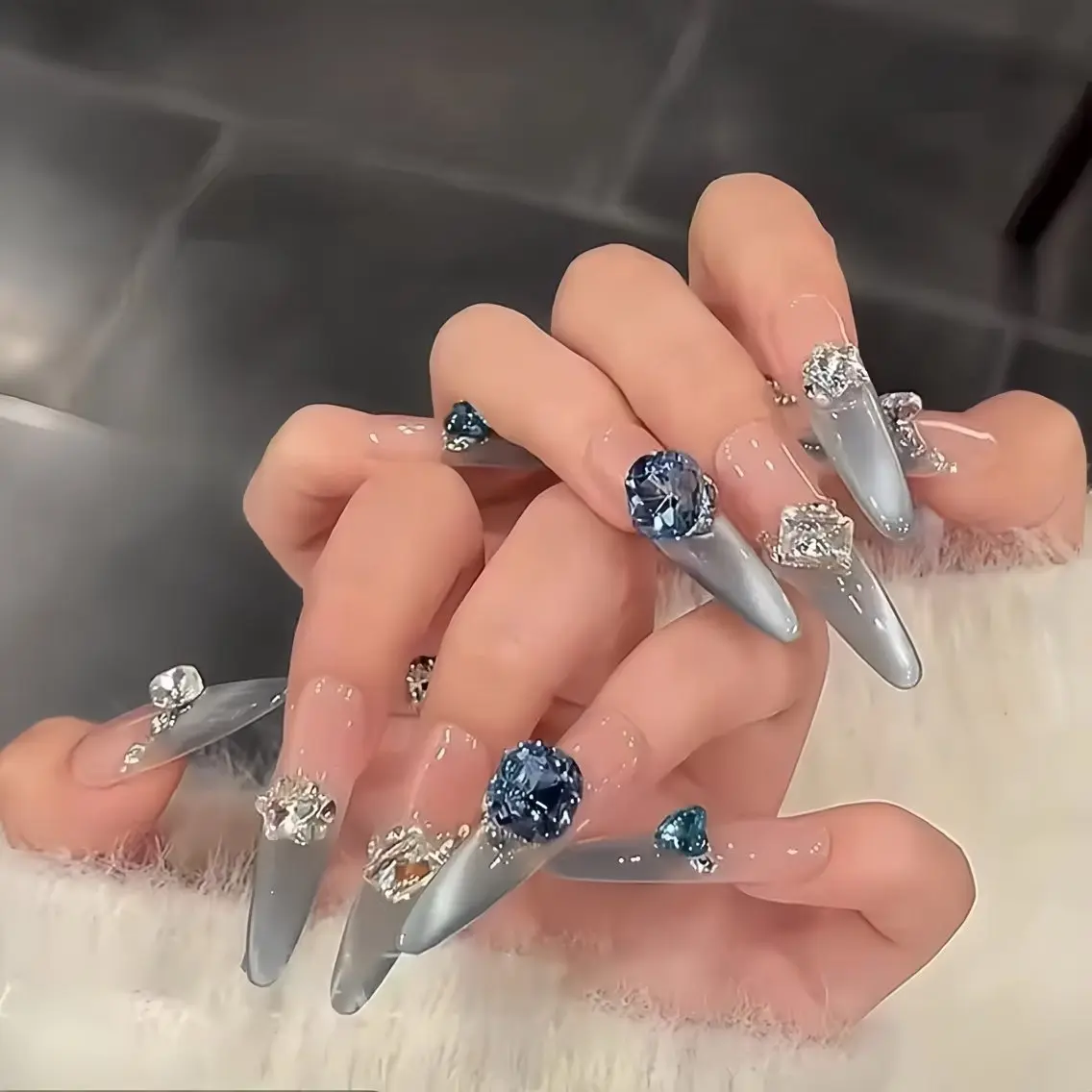 ネイル アートネイル フレンチネイル ジェルネイル 韓国ネイル ミラーネイル Rin Nail 新大久保店のネイルデザイン