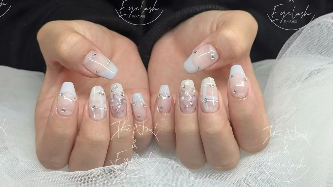 ネイル ガーリー キラキラネイル 韓国ネイル ロングネイル 持ち込み ハンドネイル ハンドケア The Nail💗 Ayaseのネイルデザイン