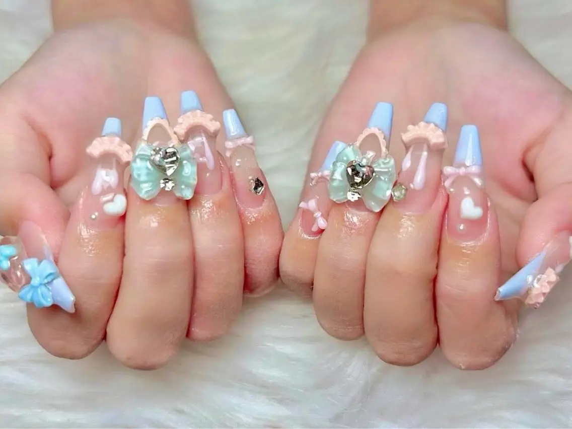 ネイル アートネイル ボルドー フレンチネイル ジェルネイル 氷ネイル・うるうるネイル ハンドネイル Yuki nail salon Anのネイルデザイン