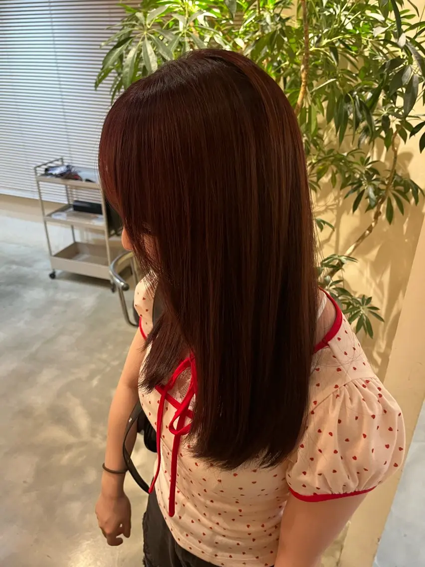 ロング カラー ブラウンカラー 透明感カラー ピンクカラー ピンクブラウン 髪質改善ストレート× 透明感カラー / 花のヘアスタイル