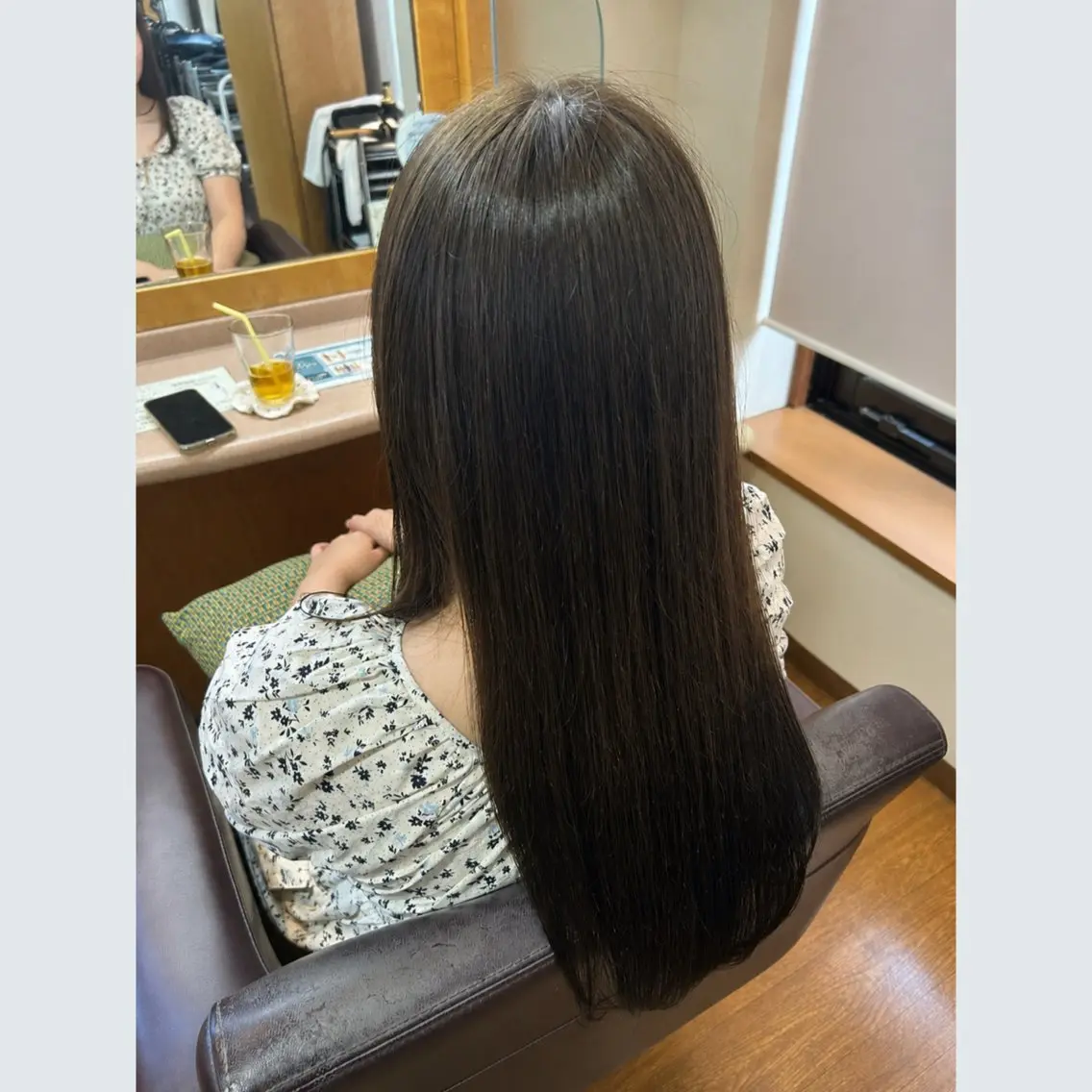ロング カット ヘアカラー トリートメント shiori🎀 / 透明感カラーのヘアスタイル