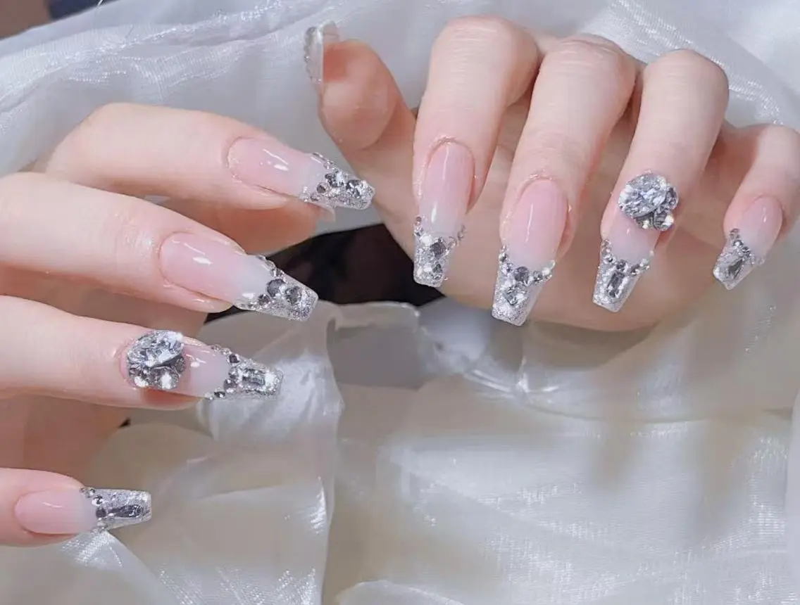 ネイル ハンドネイル 🎀 NaNa_nailのネイルデザイン