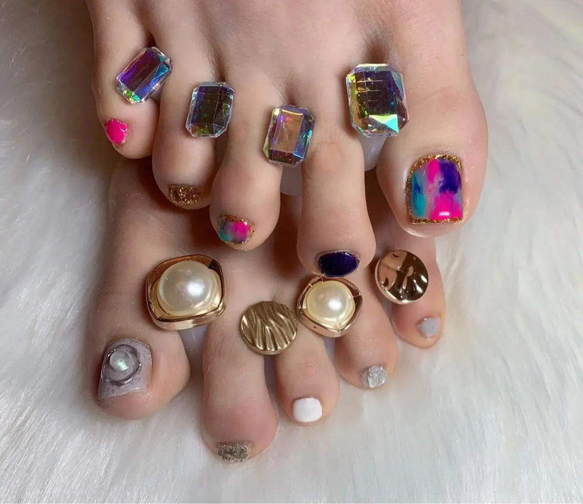 ネイル アニマル柄 アートネイル フットネイル ニュアンスネイル ネイルチップ x.1.0.nail ♡Cのネイルデザイン